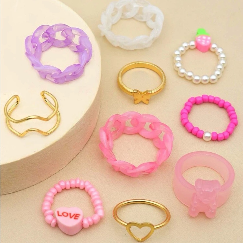 🟥Aesthetic Ring Set - Picture 2 of 4